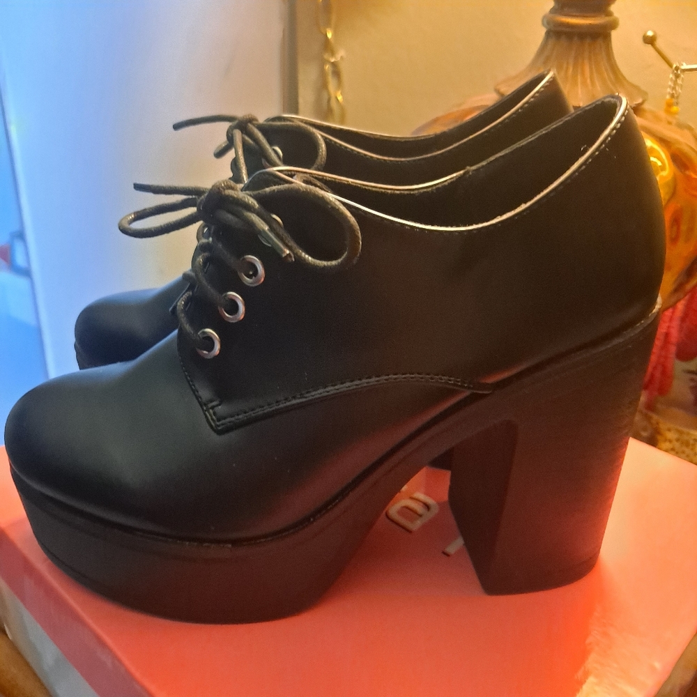 Chunky Platform heels